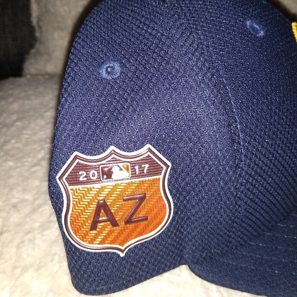 Milwaukee Brewers New Era Fitted Hat - Picture 4 of 5